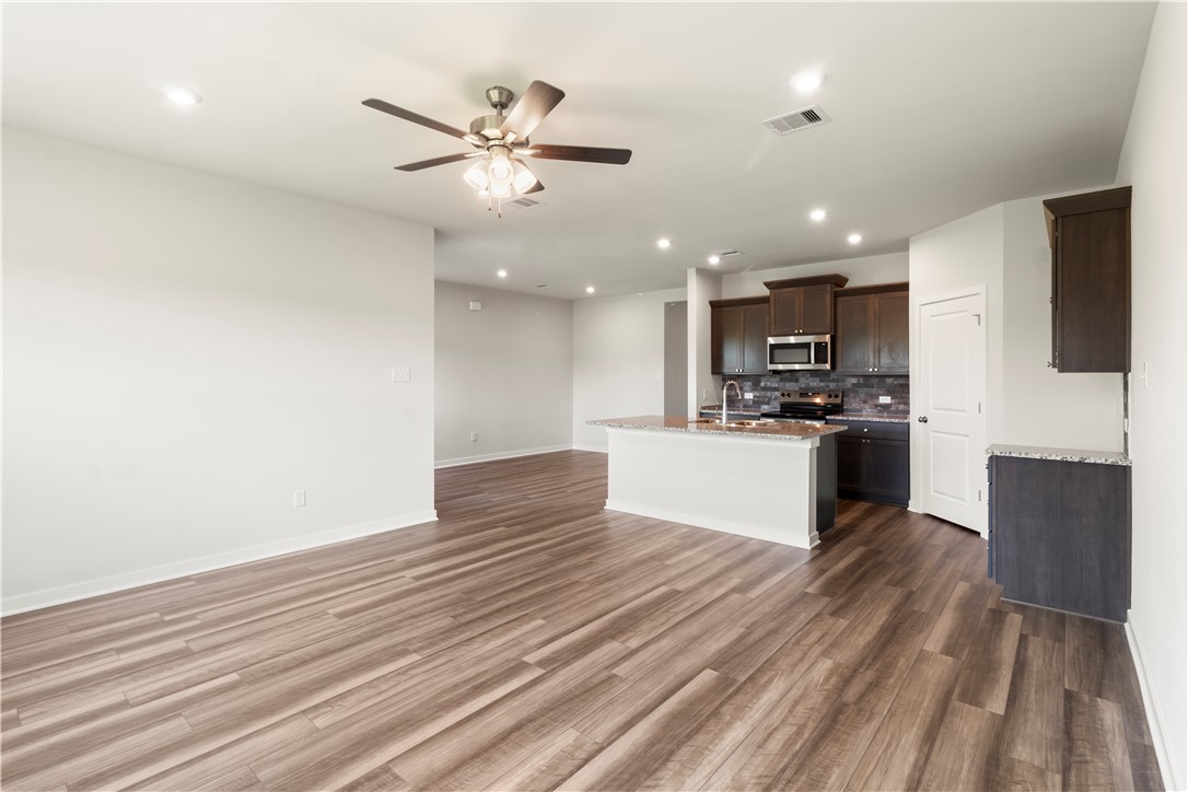 5520 Harriet Street Bryan, TX 77807 - Photo 6 of 21