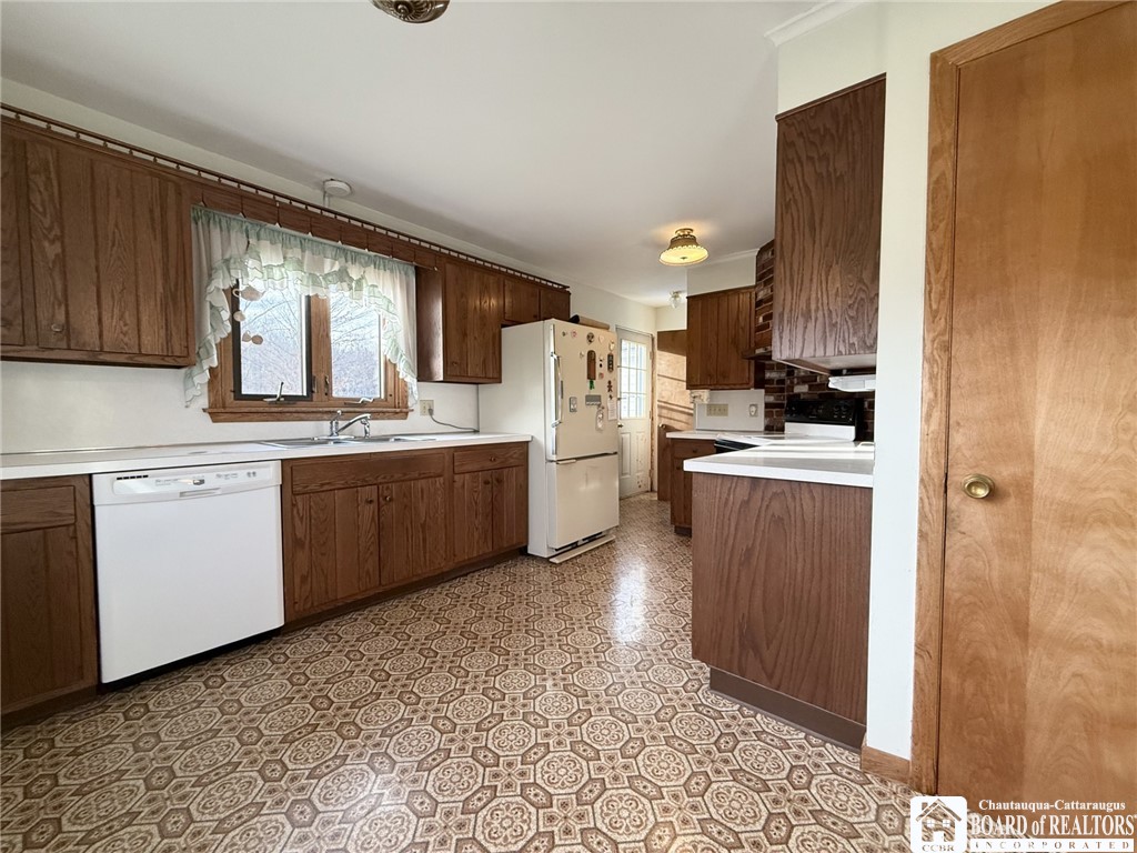 755 Harrington Road Carroll, NY 14738 - Photo 7 of 38