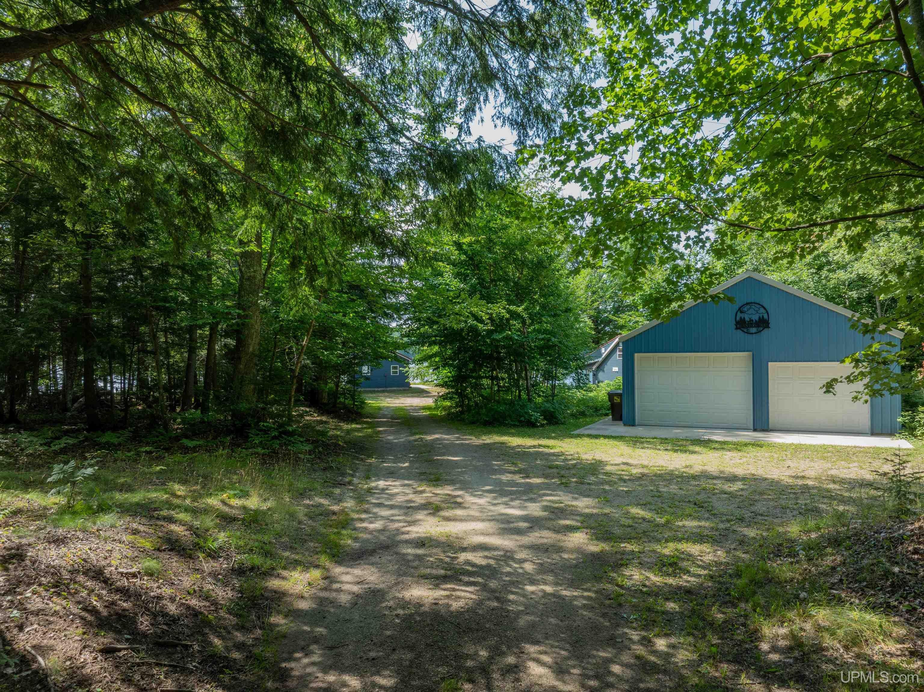3865 Peninsula Point Road Munising, MI 49862 - Photo 6 of 74 Gallery Image 6