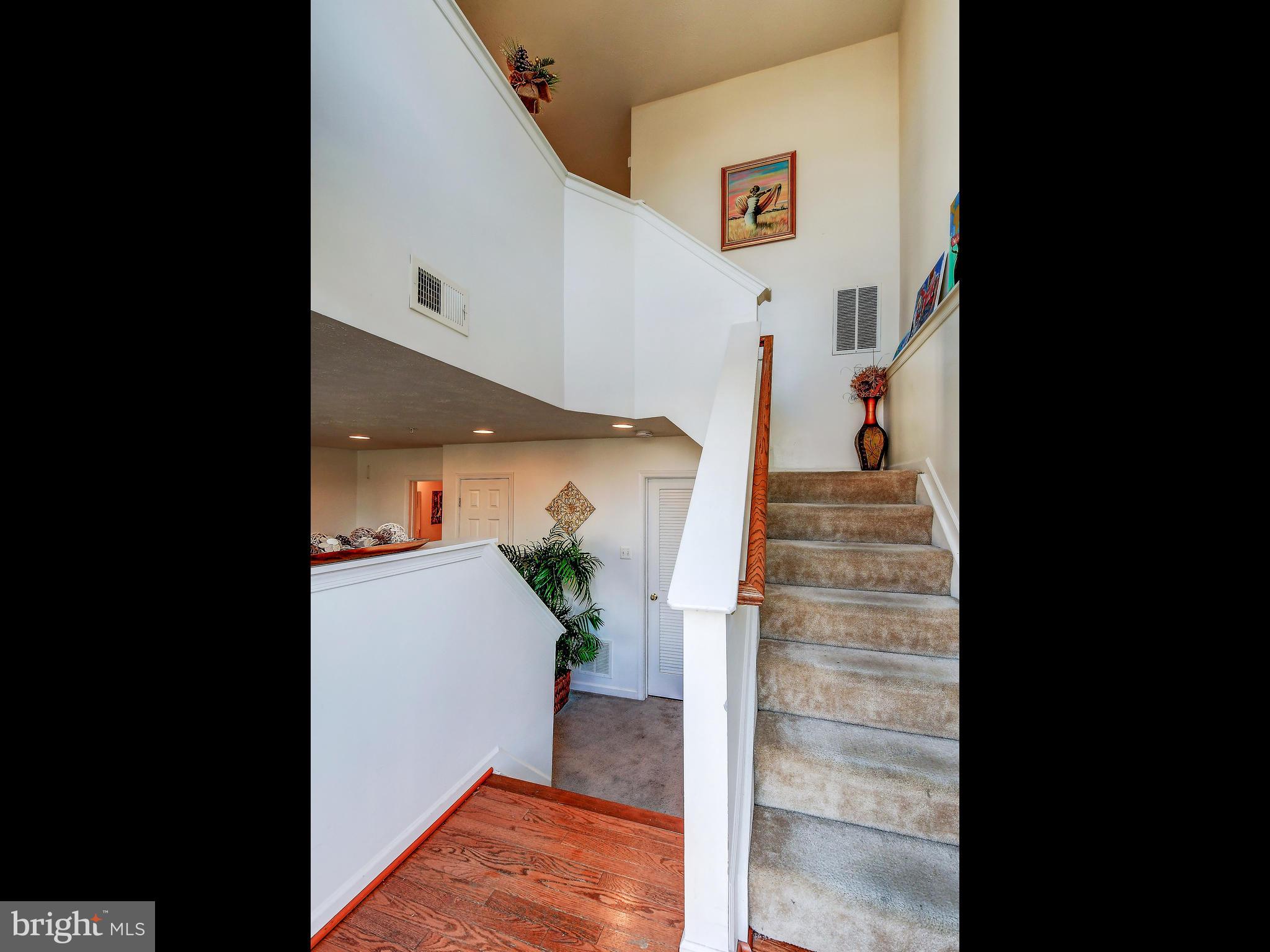 749 Compass Road East Baltimore, MD 21220 - Photo 4 of 27 Foyer