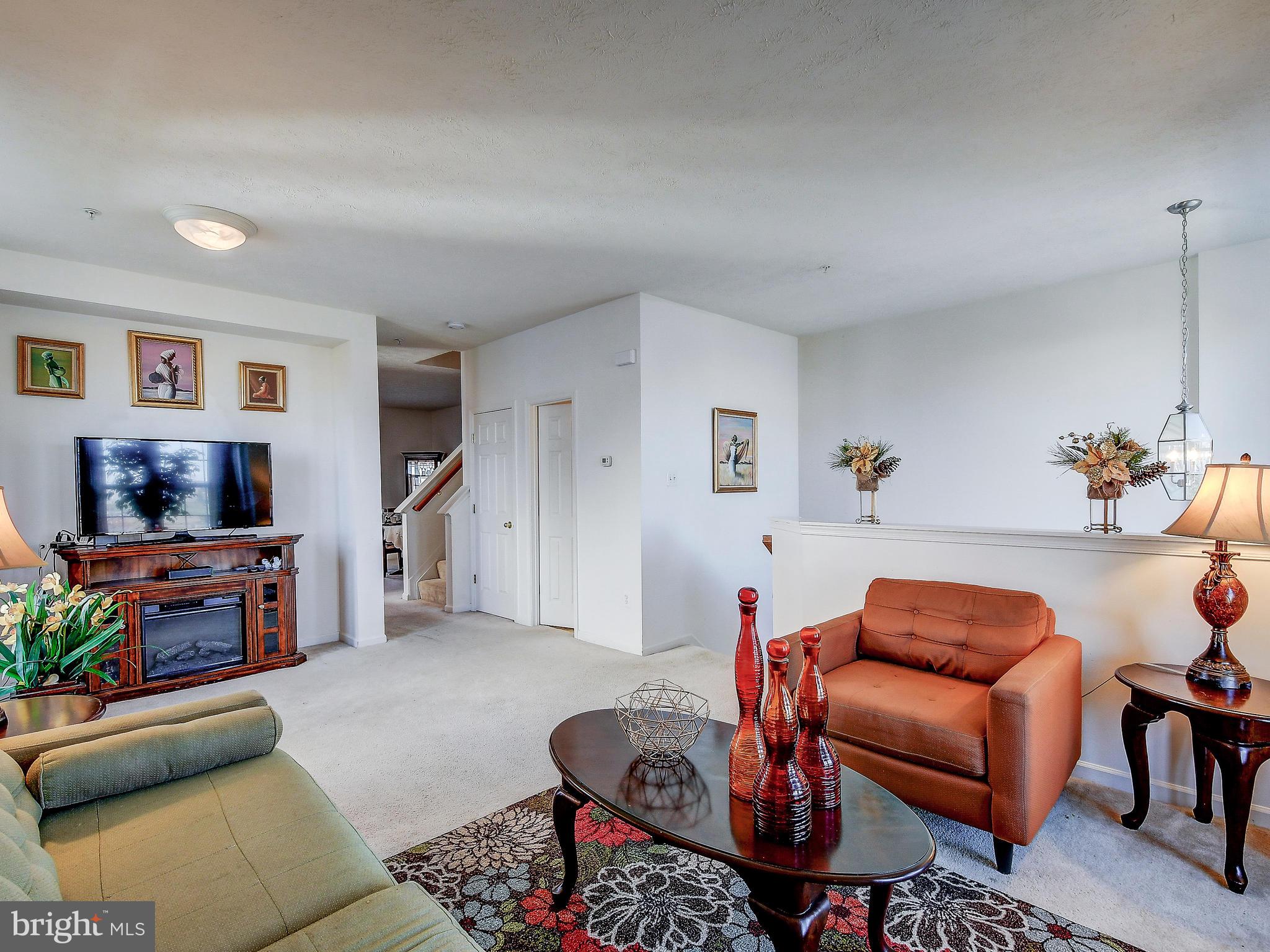 749 Compass Road East Baltimore, MD 21220 - Photo 5 of 27 Living Room