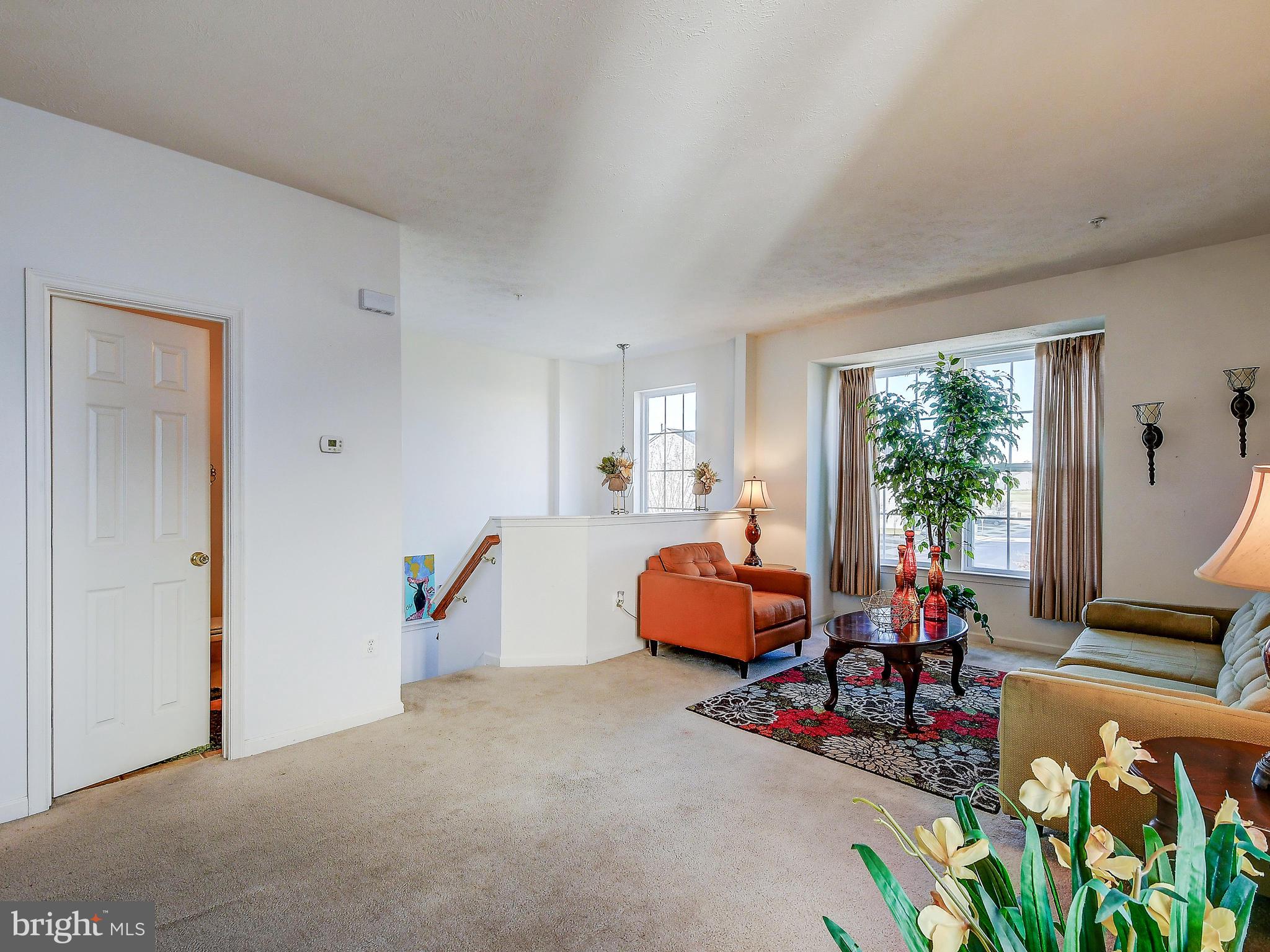 749 Compass Road East Baltimore, MD 21220 - Photo 6 of 27 Living Room