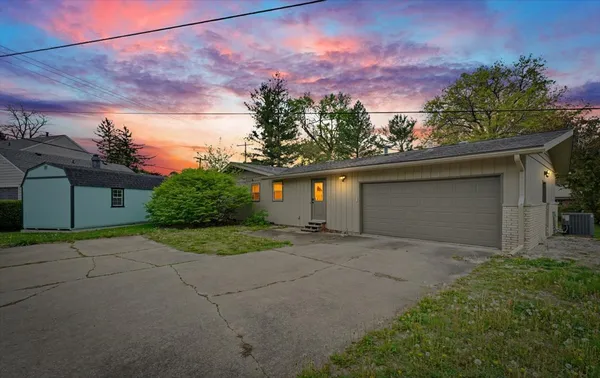$286,000 | 10 O O Connor Court, Champaign, IL 61821