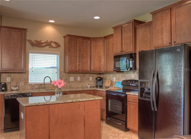 $3,500 | 8525 Karpeal Drive, Sarasota, FL 34238