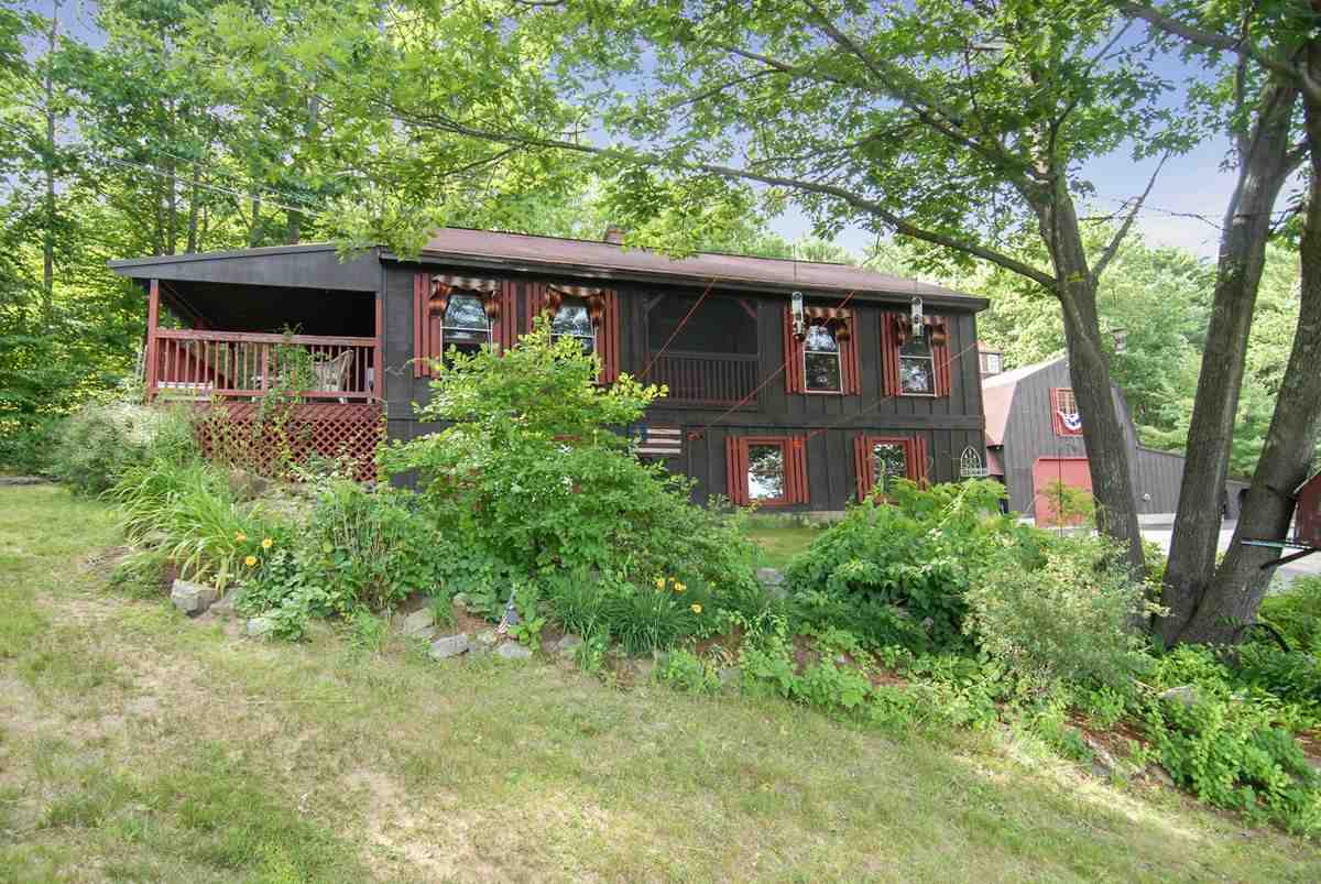 52 Pondview Lane Rochester, NH 03867 - Photo 3 of 40