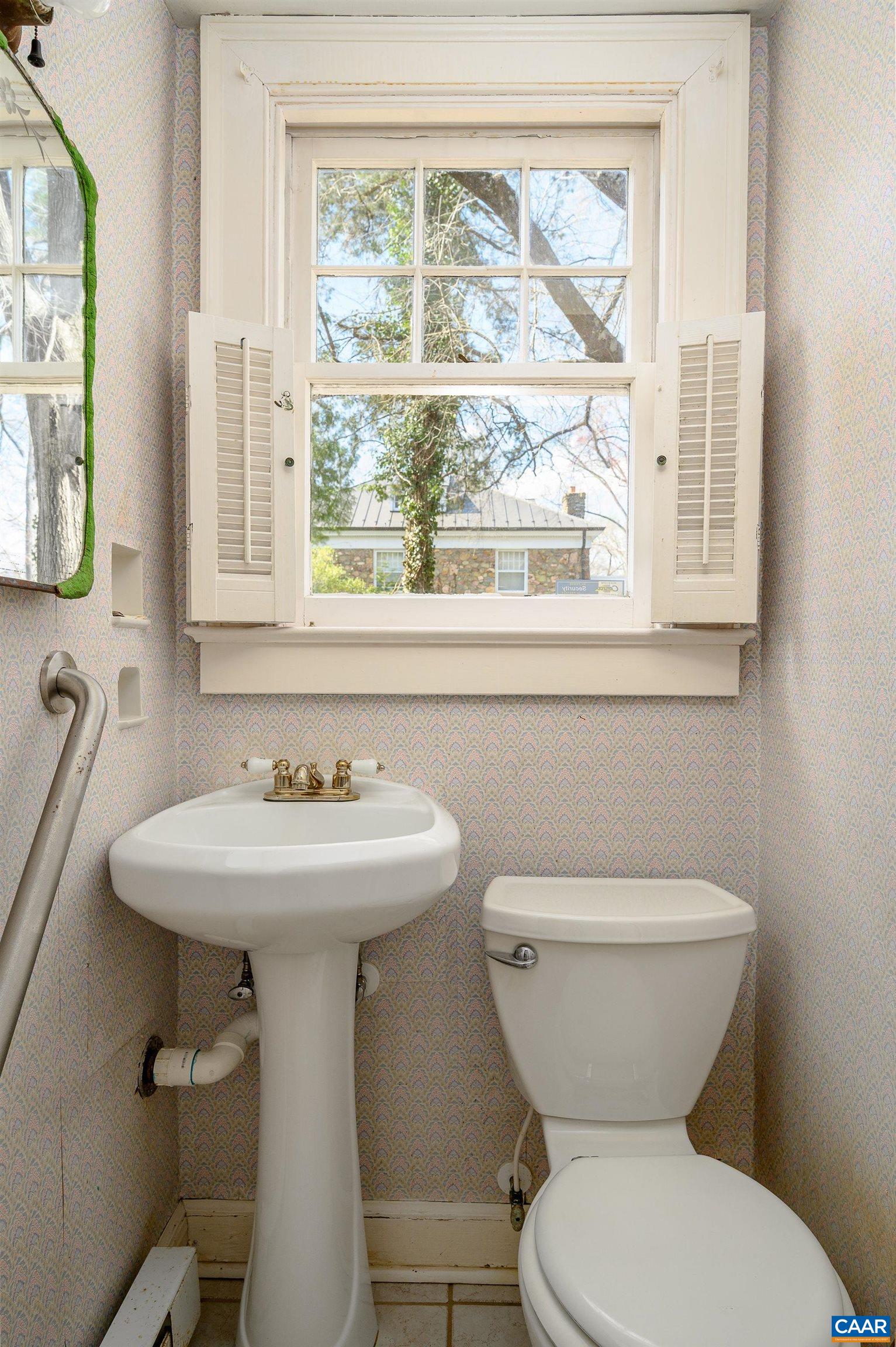 1856 Winston Road Charlottesville, VA 22903 - Photo 11 of 18