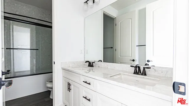 $1,299,000 | 16130 Gallery Heights Drive, Riverside, CA 92504