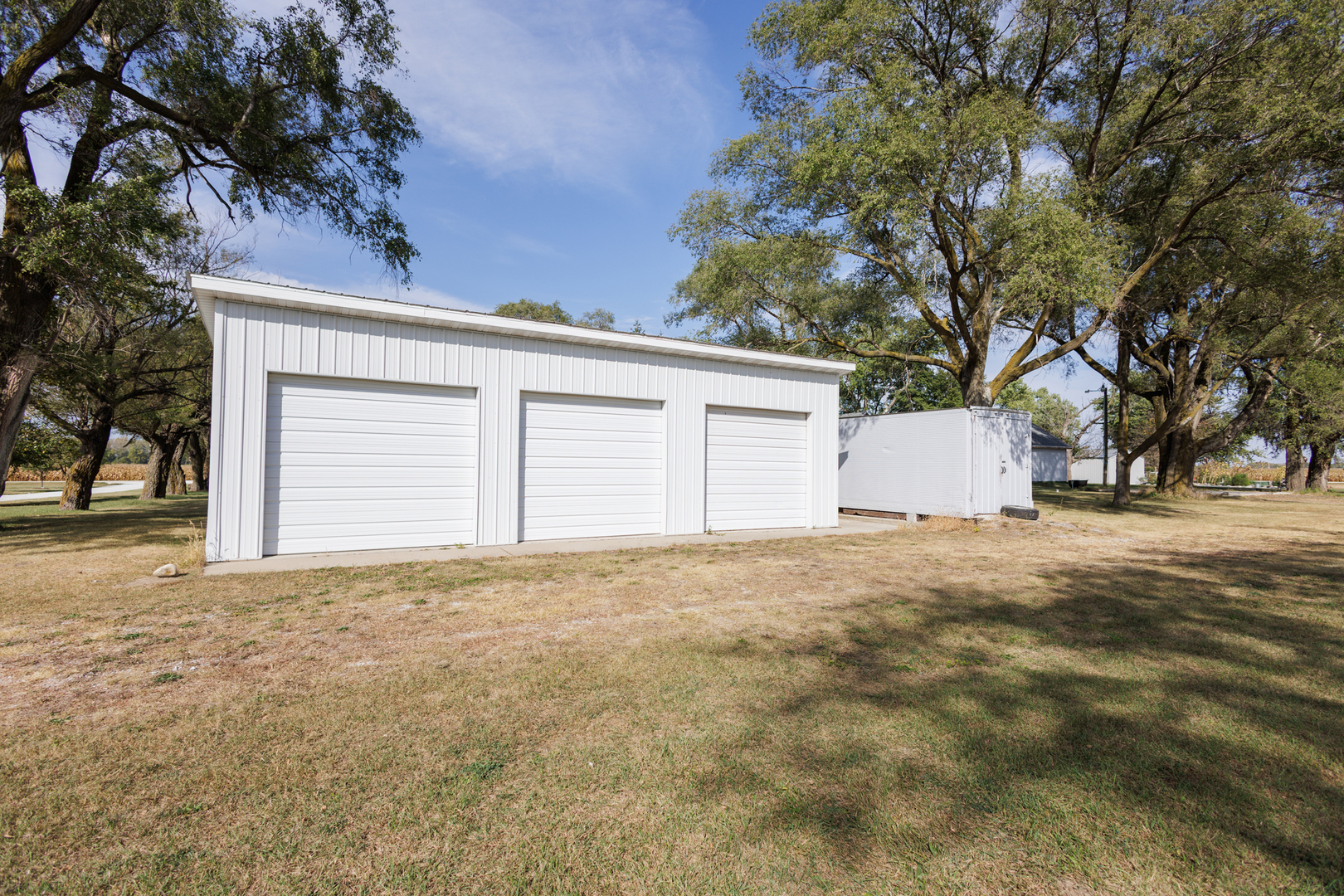2060 West 5000S Road Chebanse, IL 60922 - Photo 38 of 54 a house with a outdoor space