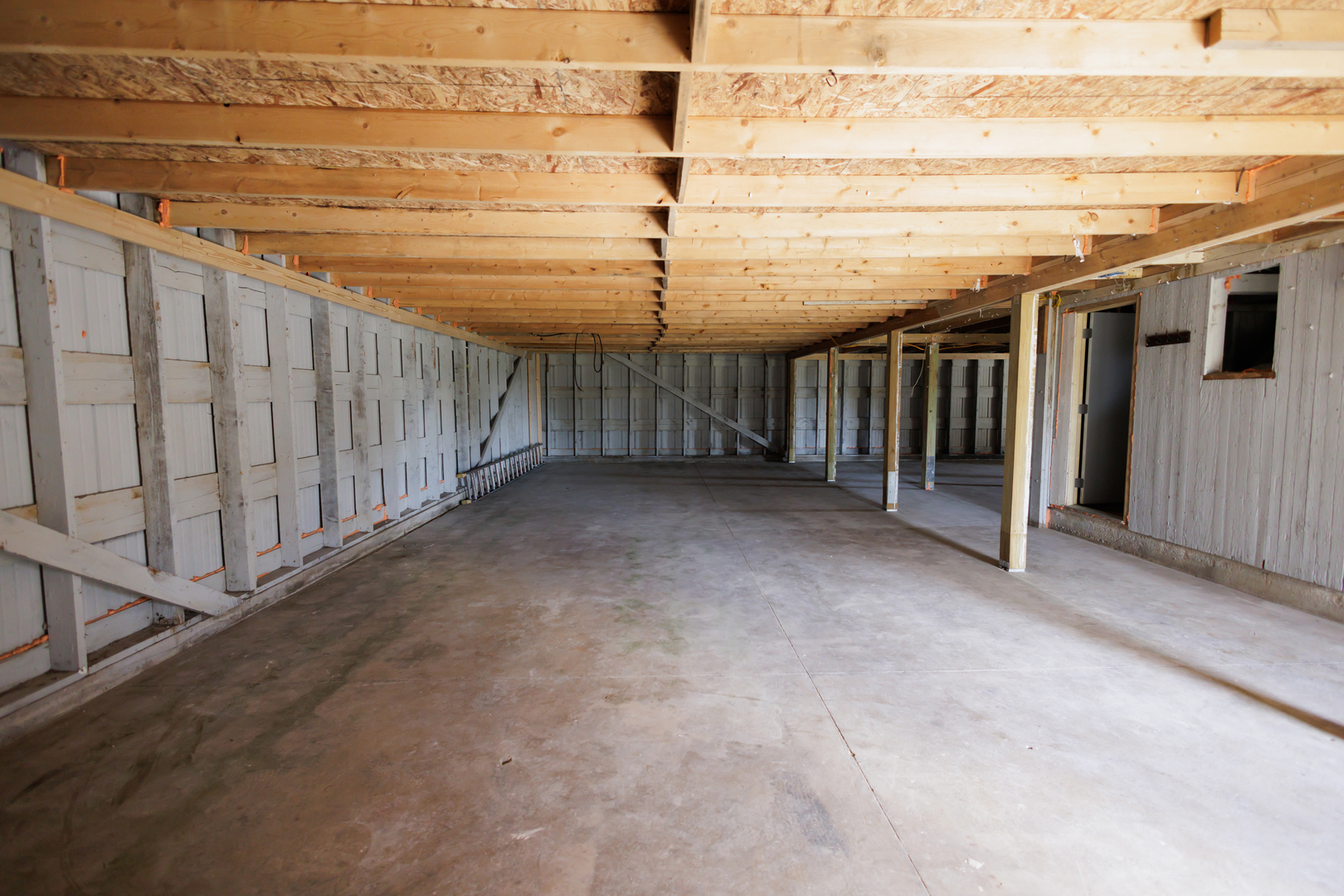 2060 West 5000S Road Chebanse, IL 60922 - Photo 44 of 54 a view of a porch