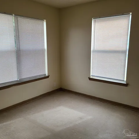 $925 | 1800 West Belmont Street, Unit A, Pensacola, FL 32501