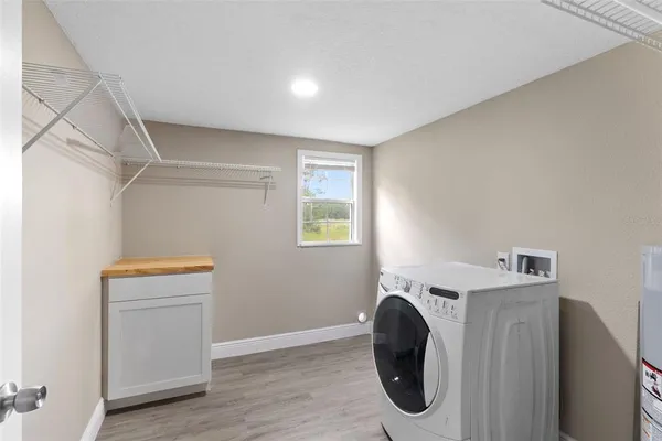 a house view with a outdoor space