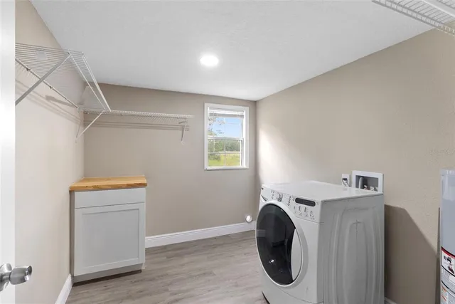 a house view with a outdoor space