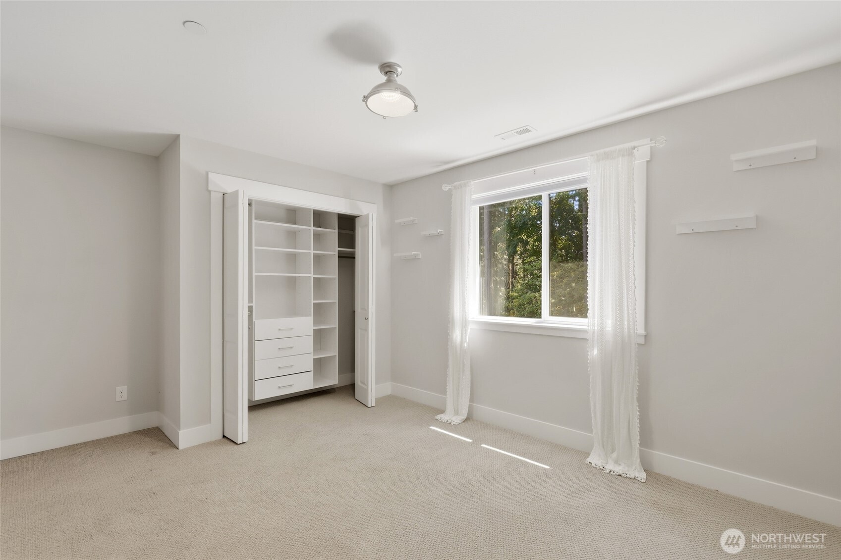 9307 Northeast 173rd Street Bothell, WA 98011 - Photo 24 of 39