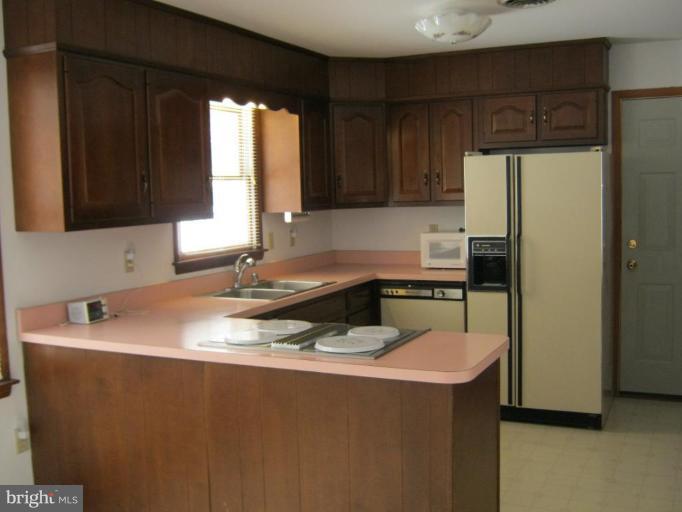 18843 Preston Road Hagerstown, MD 21742 - Photo 4 of 20 Kitchen