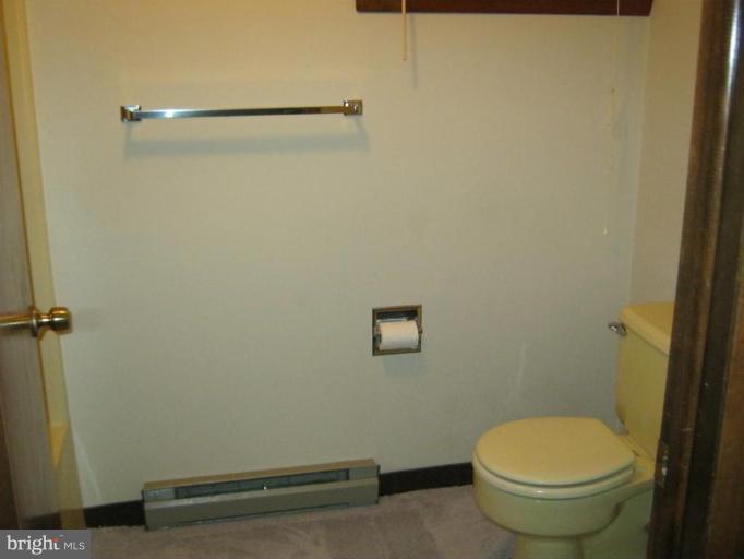 18843 Preston Road Hagerstown, MD 21742 - Photo 10 of 20 Bath #3