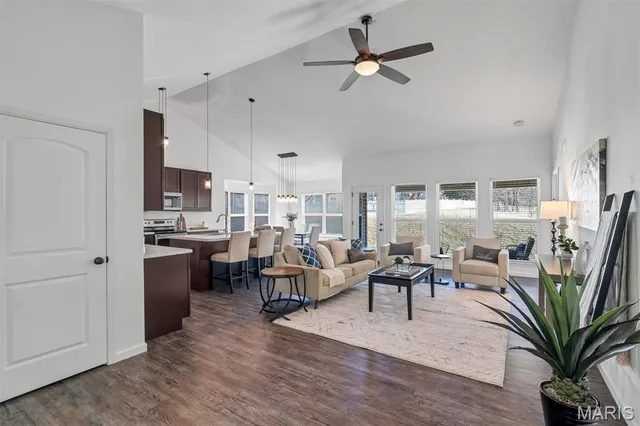 $334,900 | 1316 Wesford Way, Herculaneum, MO 63048