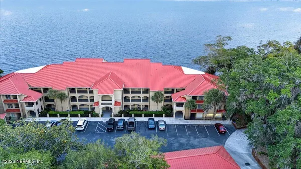 $425,000 | 2099 Winterbourne West, Unit 306, Orange Park, FL 32073