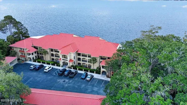 $425,000 | 2099 Winterbourne West, Unit 306, Orange Park, FL 32073