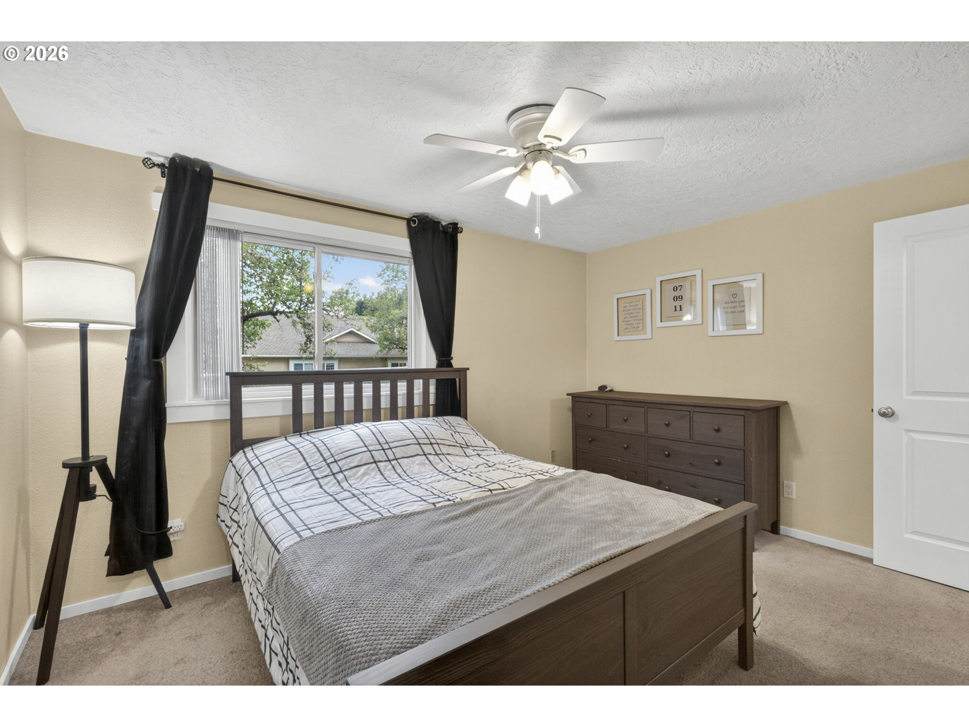 18436 Southeast Stephens Circle Portland, OR 97233 - Photo 11 of 28 Bedroom, Primary