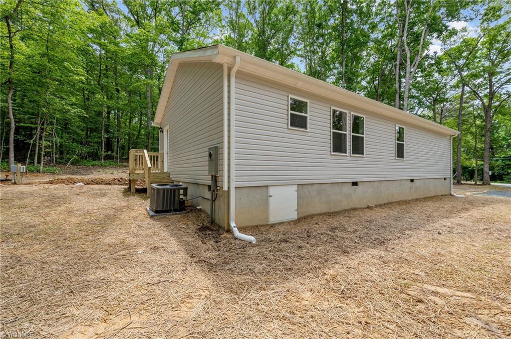 576 Isley Road Haw River, NC 27258 - Photo 8 of 41 Gallery Image 8