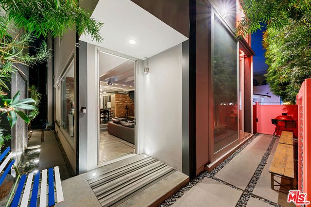 $8,495,000 | 1430 Abbot Kinney Boulevard, Venice, CA 90291