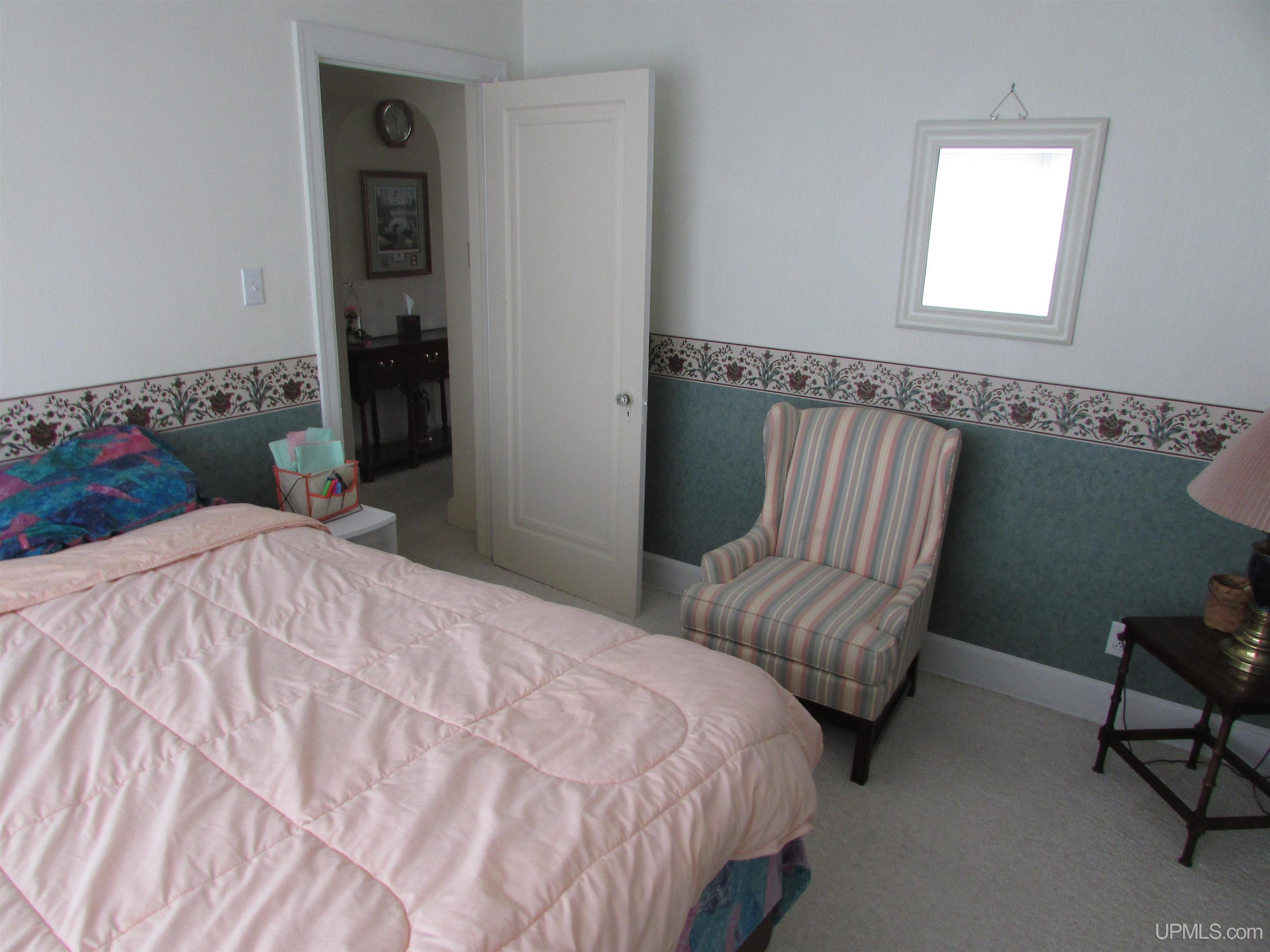 105 West Fall Street L'Anse, MI 49946 - Photo 13 of 28