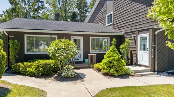 $179,900 | 2619 Camelot Boulevard, Sheboygan, WI 53081