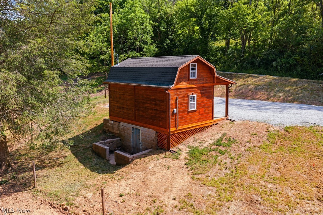 2068 Racy Road Petroleum, WV 26161 - Photo 16 of 34