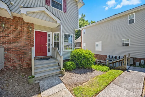 $299,000 | 1261 Charlotte Avenue, Rock Hill, SC 29732
