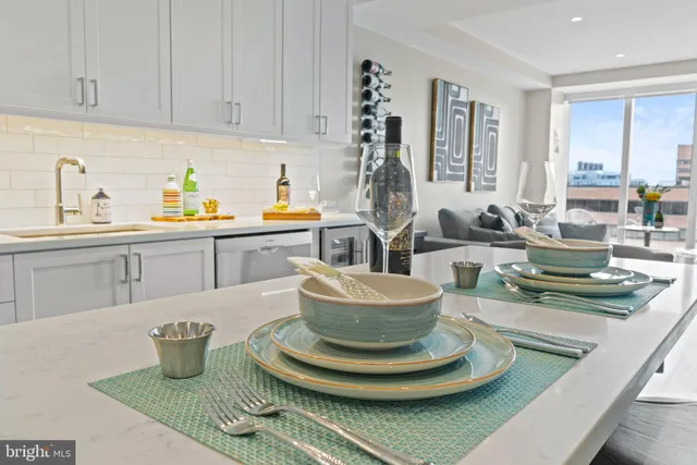 $4,500 | 925 North Fairfax Street, Unit 708, Alexandria, VA 22314