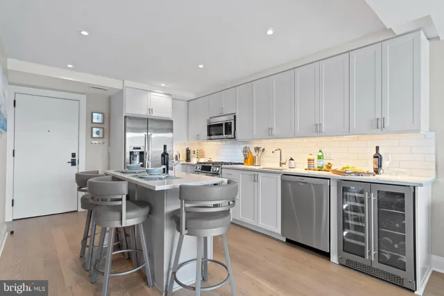 $4,500 | 925 North Fairfax Street, Unit 708, Alexandria, VA 22314