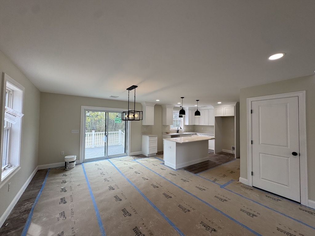 247 Braley Hill Road Rochester, MA 02770 - Photo 4 of 13