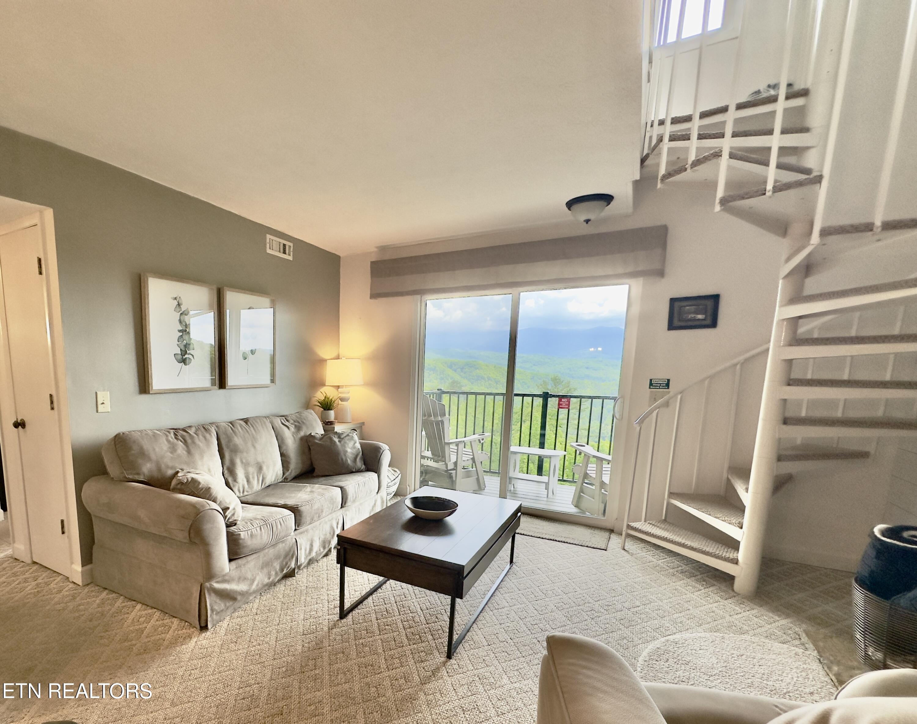 3710 Weber Road, Unit E306 Gatlinburg, TN 37738 - Photo 3 of 33 IMG-7074