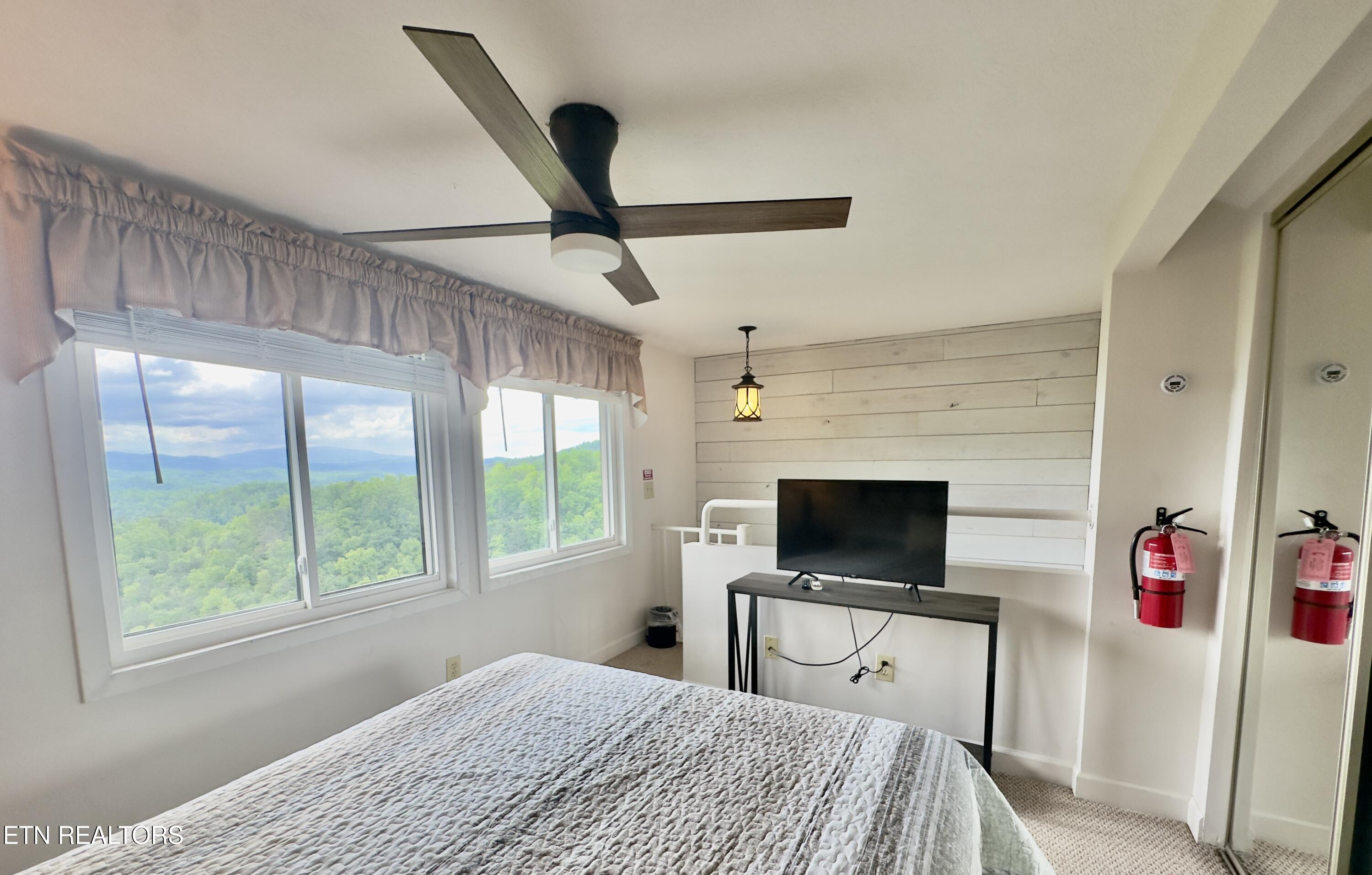 3710 Weber Road, Unit E306 Gatlinburg, TN 37738 - Photo 9 of 33 IMG-7071