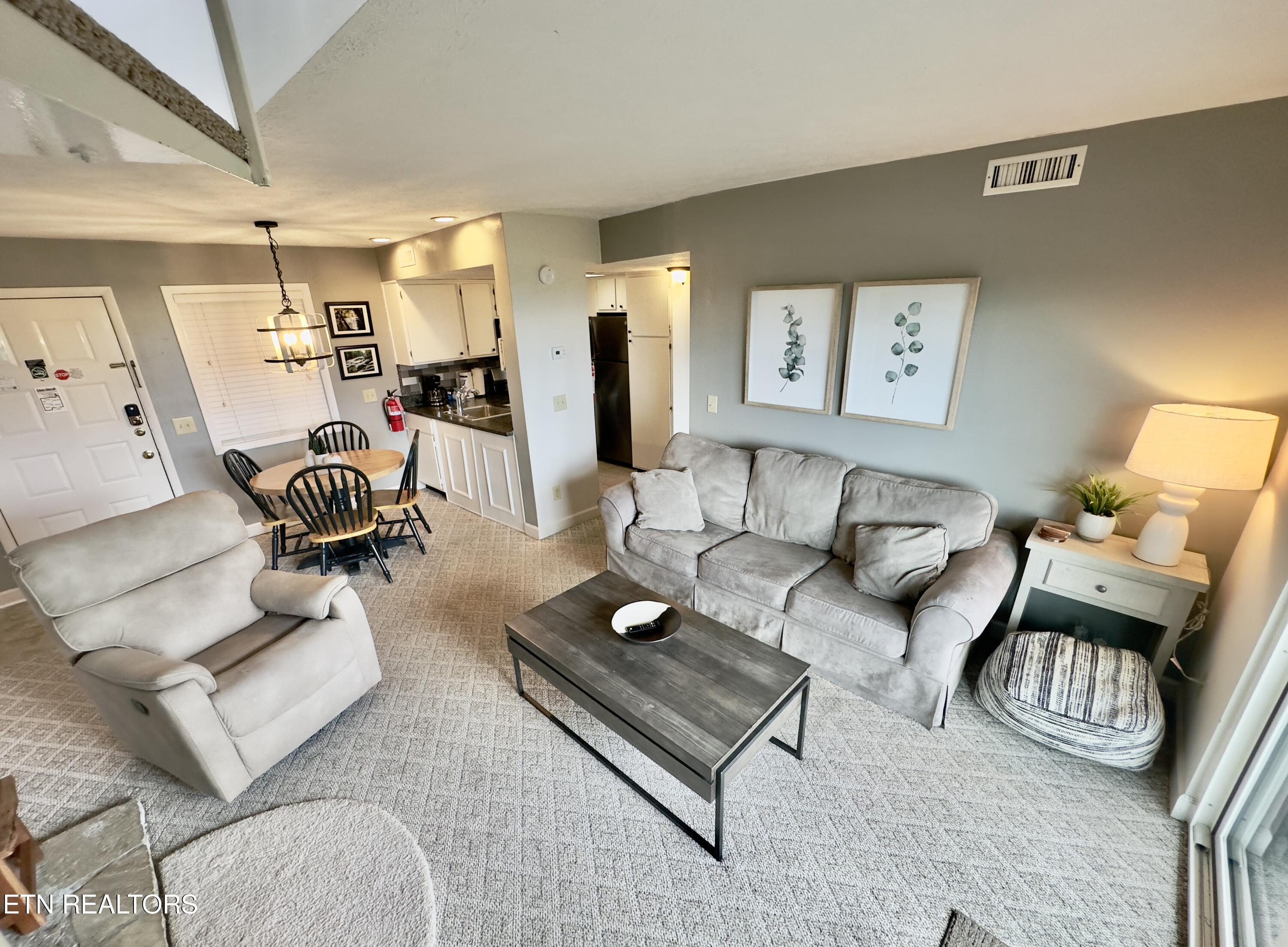 3710 Weber Road, Unit E306 Gatlinburg, TN 37738 - Photo 10 of 33 IMG-7073