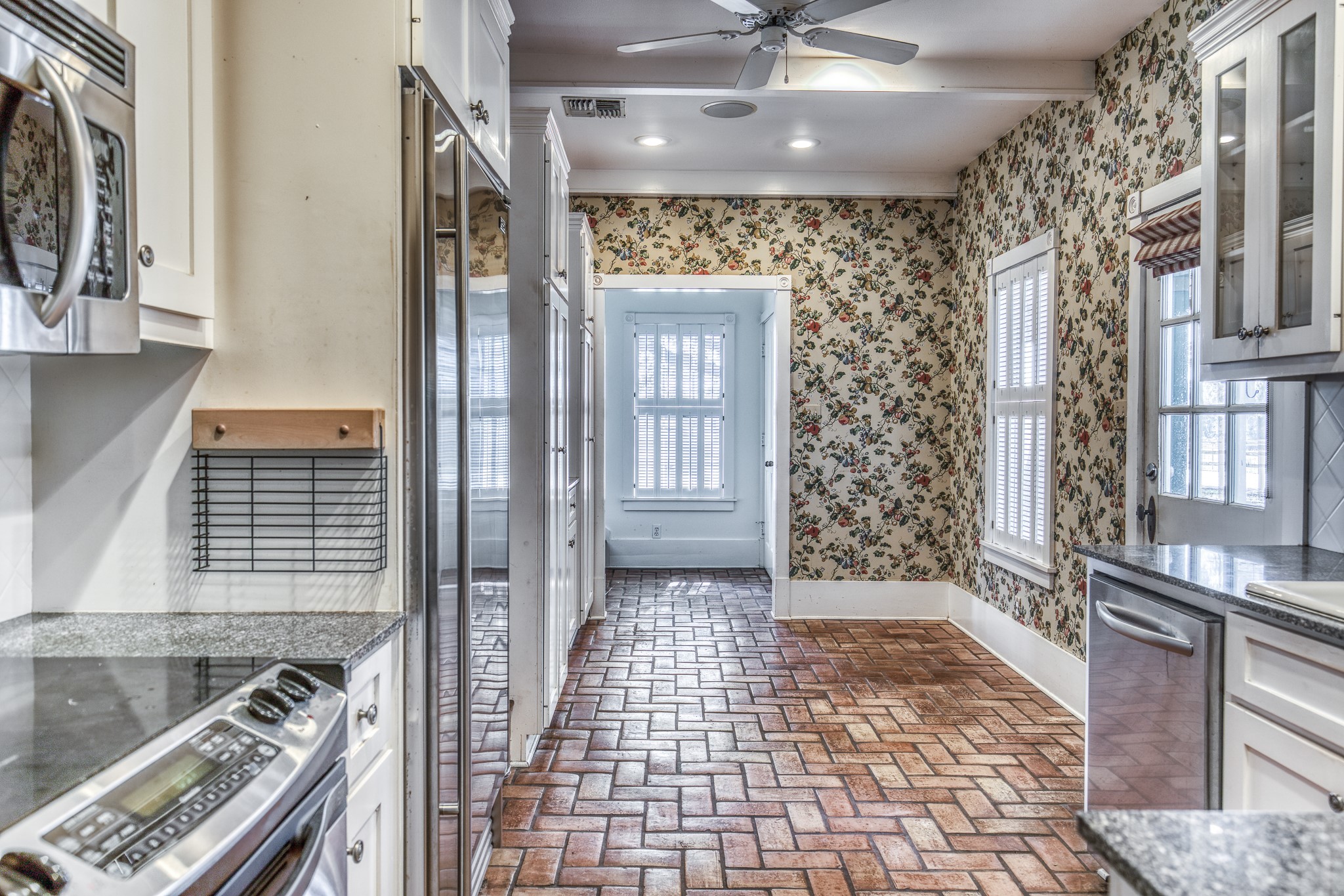 1712 Lynn Road Chappell Hill, TX 77426 - Photo 13 of 44 a bathroom with a shower