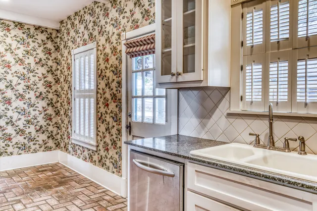 $2,495,000 | 1712 Lynn Road, Chappell Hill, TX 77426