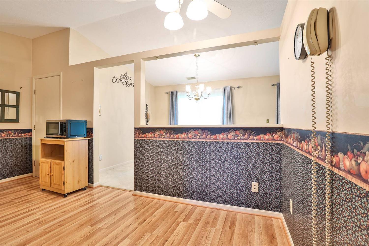 5648 Bridgetown Road, Unit 19 Cincinnati, OH 45248 - Photo 18 of 30