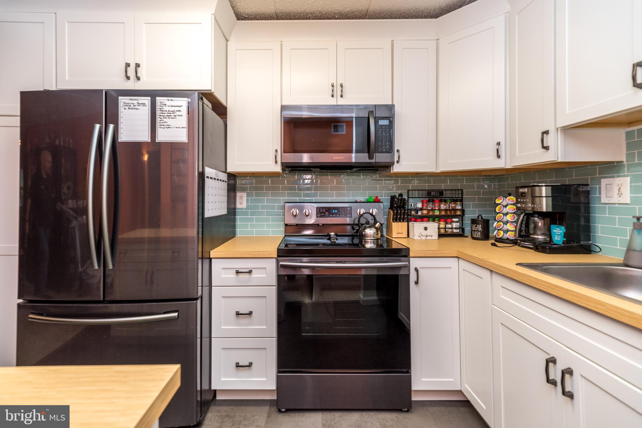 153 Riversedge Drive, Unit CONDO 153 Jeffersonville, PA 19403 - Photo 5 of 27 Gallery Image 5