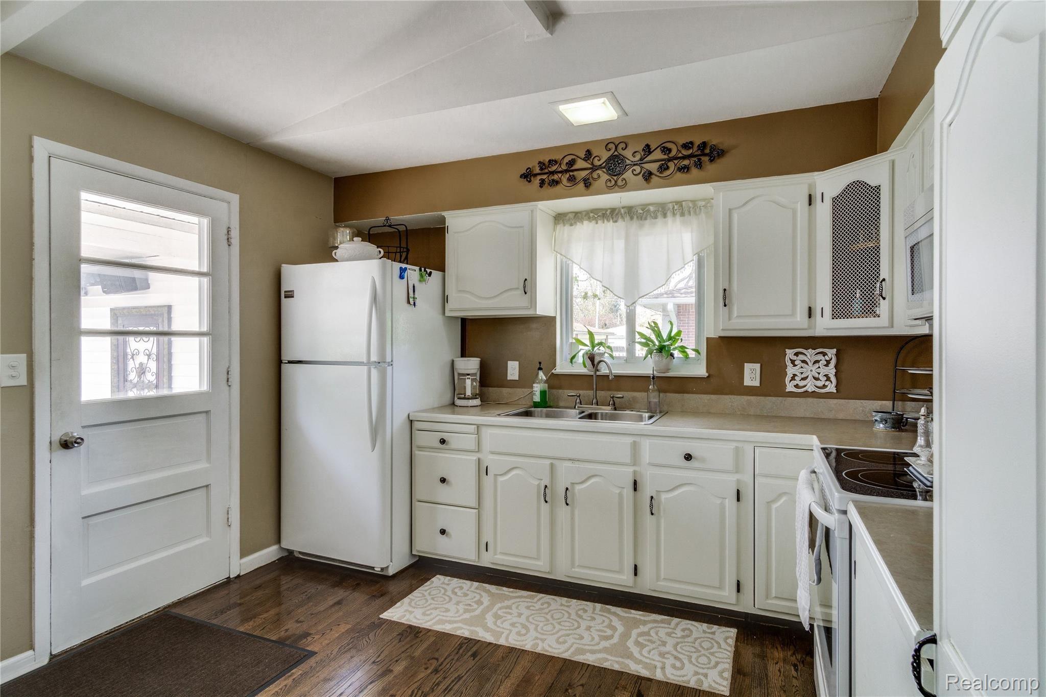Interiors (5 of 30).jpg
