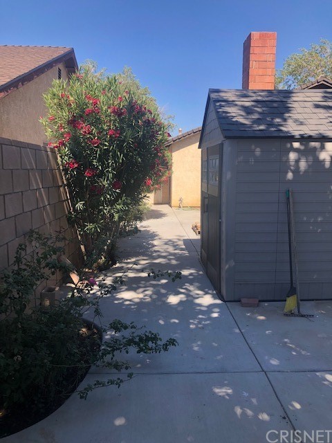 45109 18th Street West Lancaster, CA 93534 - Photo 4 of 4