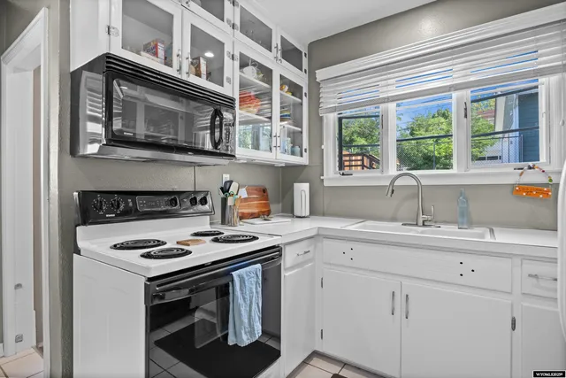 $314,000 | 415 South Lincoln Street, Casper, WY 82601