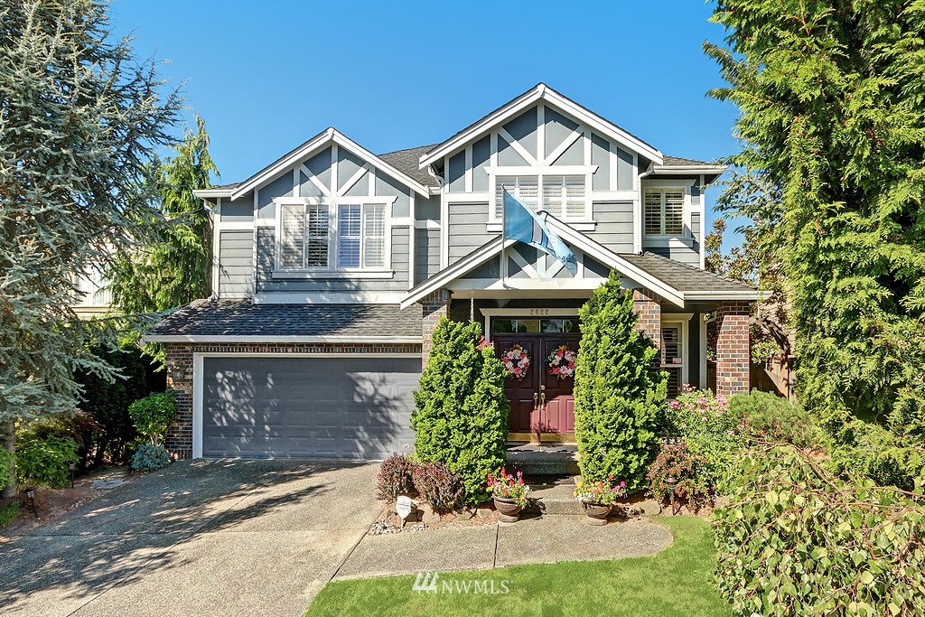 2022 Northeast 35th Place Renton, WA 98056 - Photo 1 of 25 Gallery Image 1