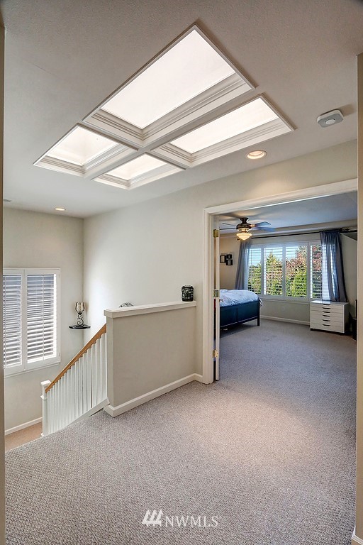 2022 Northeast 35th Place Renton, WA 98056 - Photo 20 of 25 Gallery Image 20
