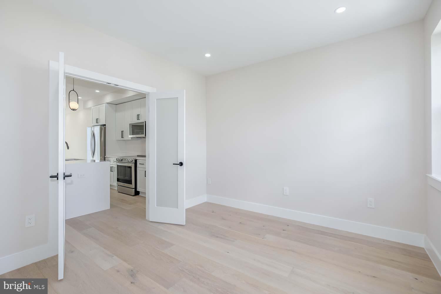 722 Kenyon Street Northwest, Unit A Washington, DC 20010 - Photo 12 of 41