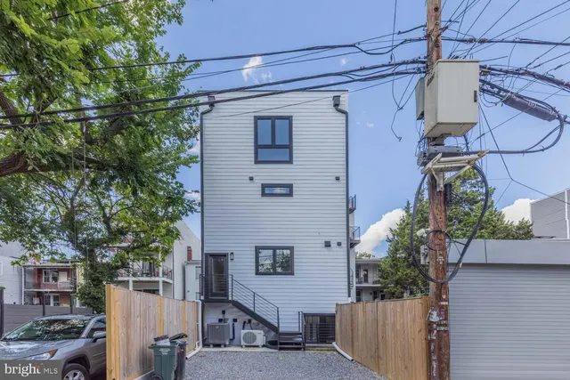 $3,800 | 722 Kenyon Street Northwest, Unit A, Washington, DC 20010