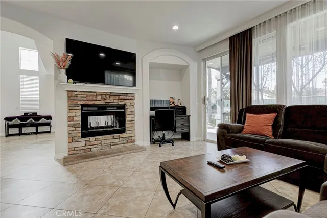 $4,700 | 27943 Brookdale Court, Valencia, CA 91354