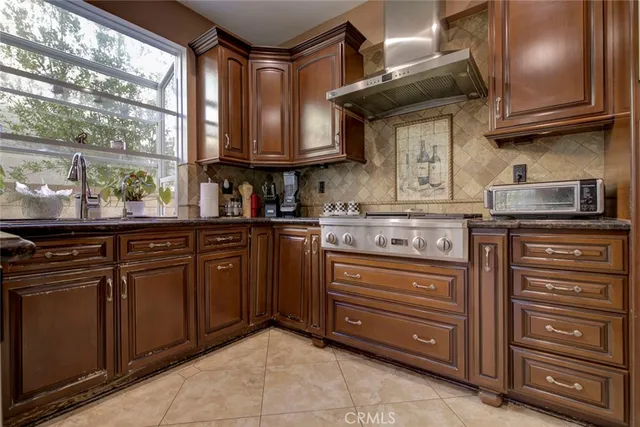 $4,700 | 27943 Brookdale Court, Valencia, CA 91354