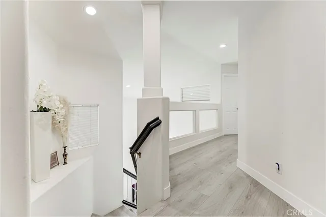 $4,700 | 27943 Brookdale Court, Valencia, CA 91354