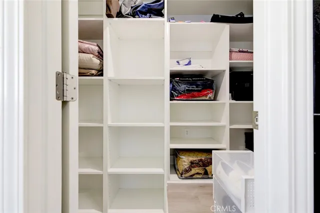 $4,700 | 27943 Brookdale Court, Valencia, CA 91354